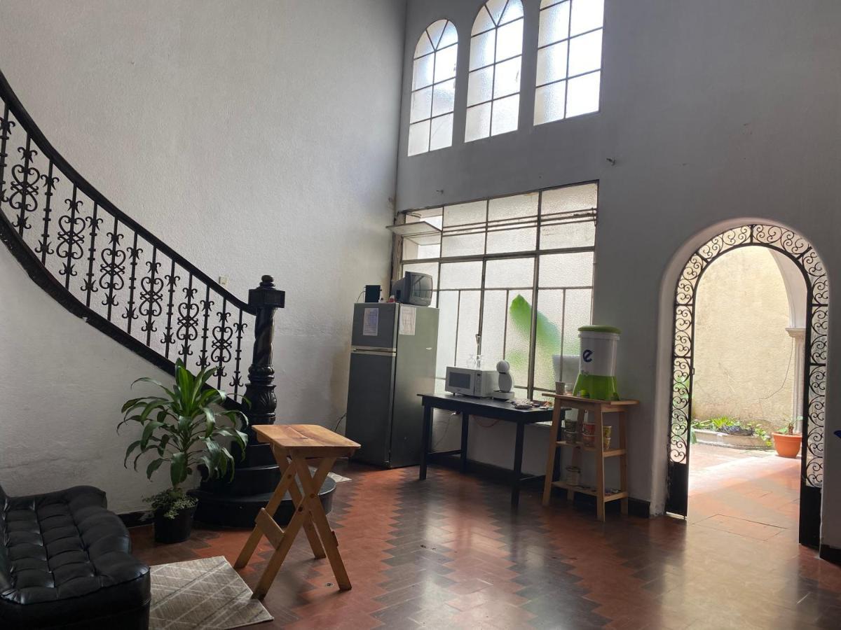 Casa Del Viajero Colonial Guatemala Leilighet Eksteriør bilde